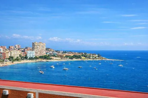 Beachside Apartment with Beautiful Sea Views