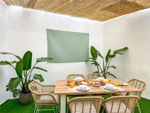El Patio de Lucía Encanto y Comodidad