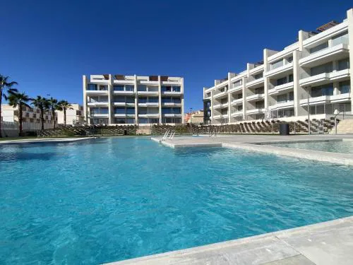 Magnifico Apartamento con Preciosas Vistas !!!