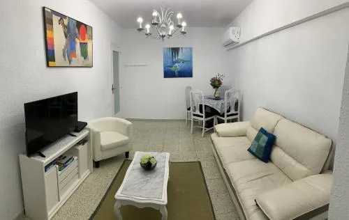 Perfect Space to Relax 3 Bedroom Apartment with Balcony ESP2EV