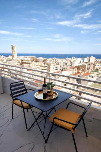 Romantic Sea View Studio with Jacuzzi in Alicante Center