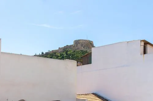 Sunlight Escape in Alicante Old Town
