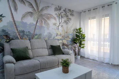 Your home in Alicante near Postiguet Beach!
