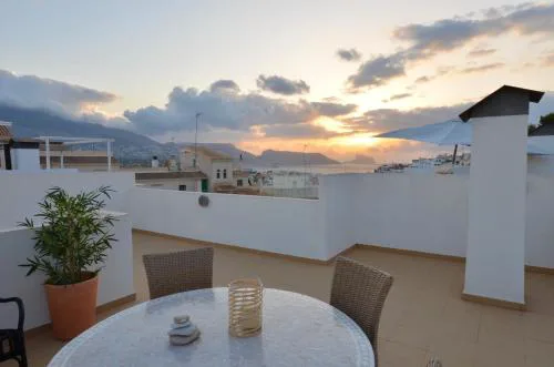 Penthouse with Sea and Mountain view by NRAS