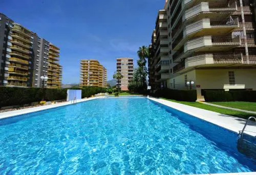 CANARIAS vista piscina Orangecosta