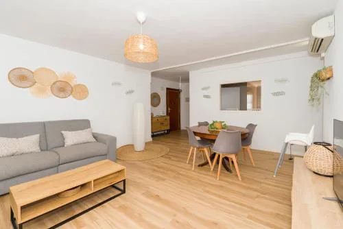 La CASA De CARLA