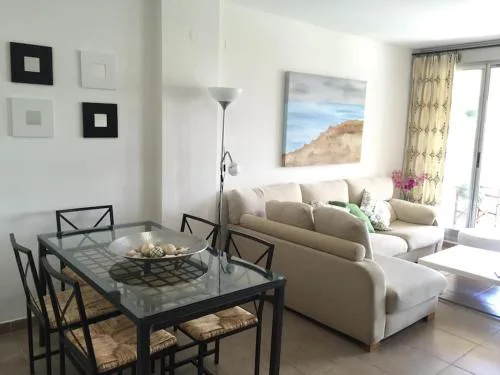 Stylish & cosy 3 bed apartment!