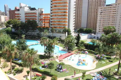 1 bedroom apartment with airconditioning and bath - max 4 guests