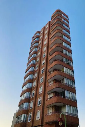 APARTAMENTOS EDIF ESTOCOLMO 8ºA