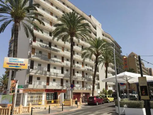 BERMUDAS-TURIS Apartamentos