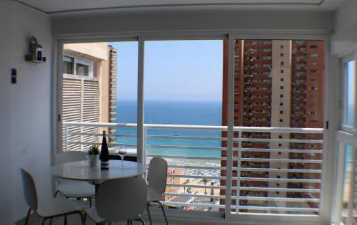 CABALLOS PREMIUM 16-F Levante Beach