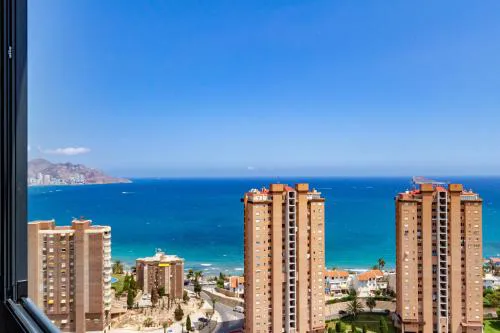 Flat with panoramic views, with garage and pool