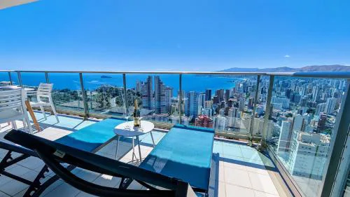 Floor 29 - Two-bedroom apartment with Sea Views