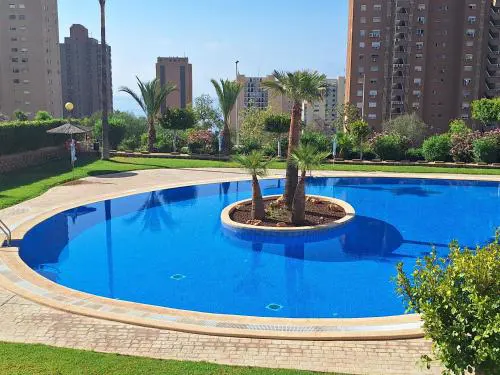 Las Marinas, apartamento muy amplio cerca de playa Poniente