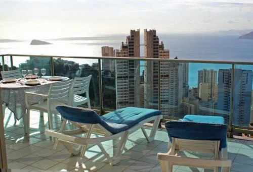 Skyline 26 Stunning sea views from a 2-bedroom apartment on the 26th floor