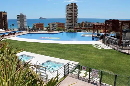 Sunset Drive nice komplex on the beach Poniente