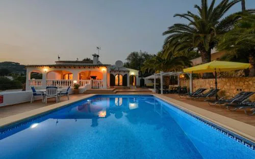 Beautiful villa near the sea and golf course