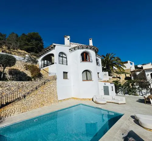 Casa Cunera by Theka Services