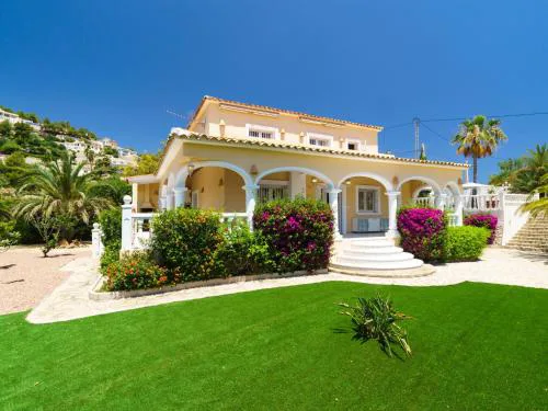 Holiday Home Alina by Interhome