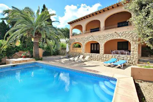 Oscar - villa with large pool and sea views in Benissa