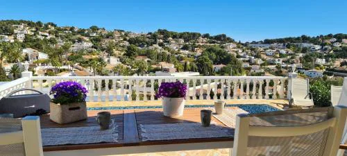 Renovierte Villa mit privatem Pool fußläufig zum Meer