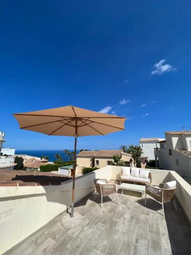 Luminosa villa con vistas al mar en Cala Moraig
