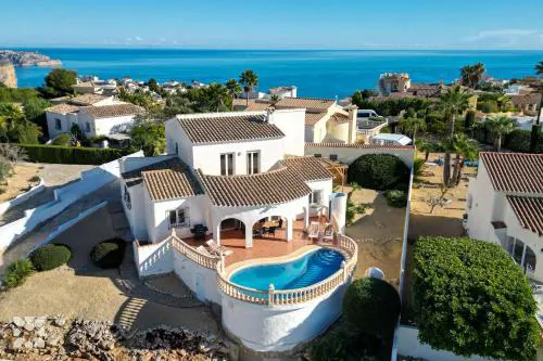 Villa Hemar by Abahana Villas