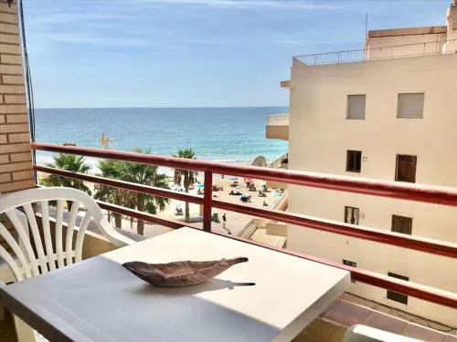 1 dormitorio en pleno centro a 20 metros de la playa