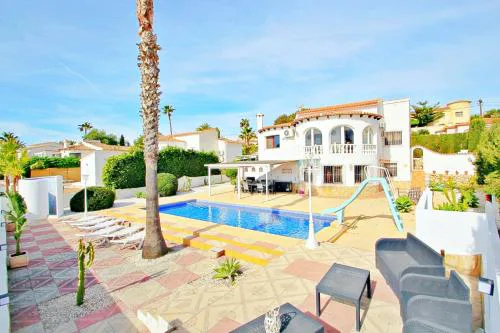 Aaron - holiday home with stunning views and private pool in Calpe