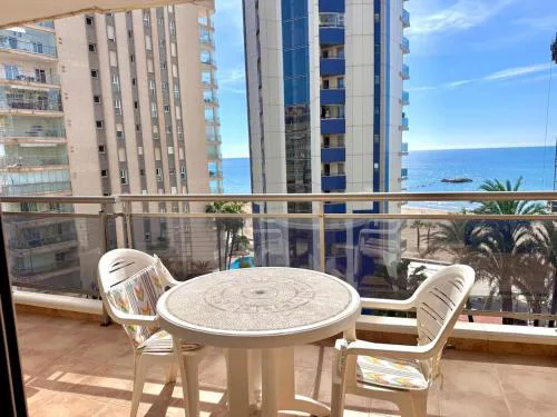 apartamento bonito con 1 dormitorio, piscina, parking y WiFi