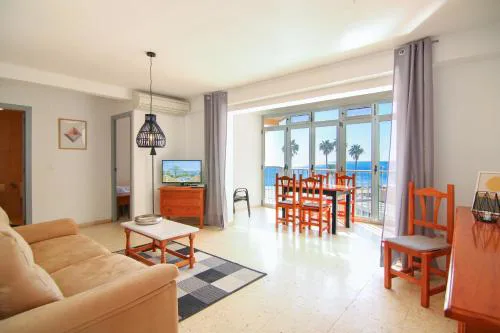 Apartamento en primera línea de playa - GRAN SOL