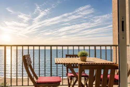 Apartamento frente al mar en Calpe con parking para 4 personas