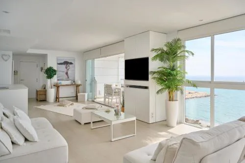 Luxury Apartment on the Beach