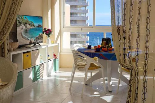 Vainilla, piscina y acceso directo a la playa