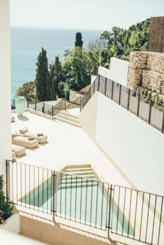 Cala Lanuza Suites