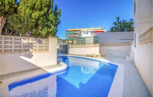 Cozy Apartment In El Campello With Wifi