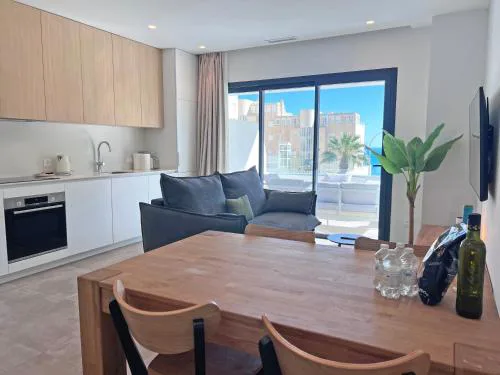 Lujo, Piscina, Terraza frente al Mar y Parking Privado - BajoD