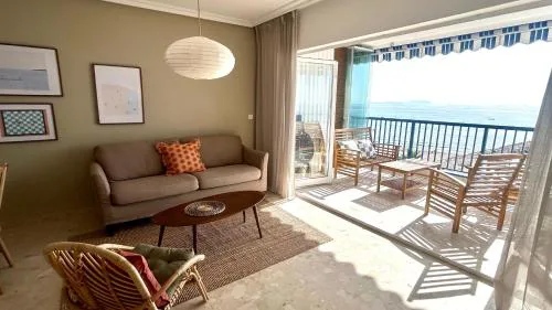 New ! beachfront apartment, swimming pool and sports facilities