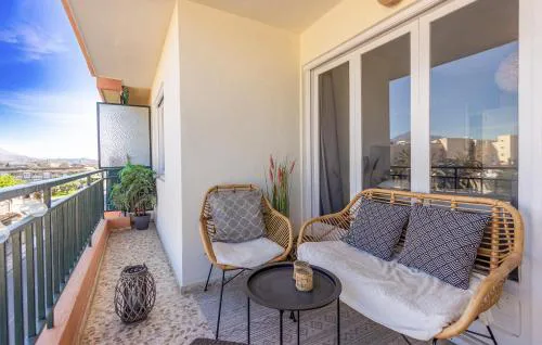 Nice Apartment In El Campello With Wifi