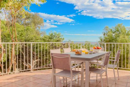 The Ocean Retreat - Beach Villa 30m next to the sea