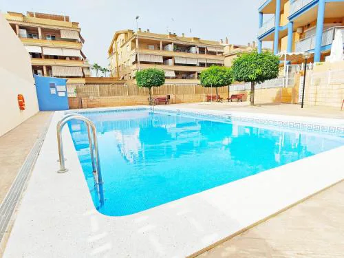 Global Vacacional, Apartamento con piscina y terraza en Canet playa