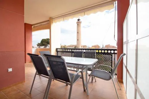Global Vacacional, Apartamento con terraza y piscina en la playa de Canet