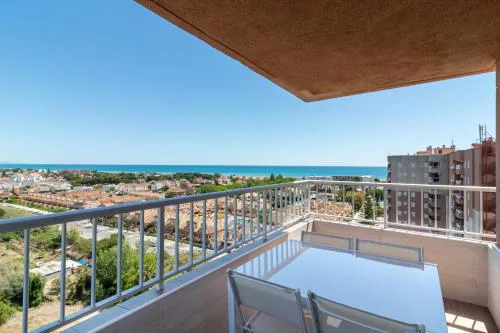 Global Vacacional, Apartamento de 3 habitaciones en urbanización cerca del mar