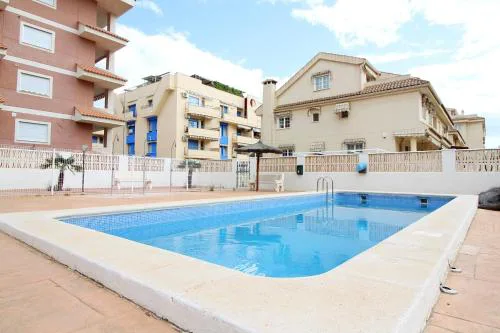 Global Vacacional, Estudio para parejas con piscina en Canet playa