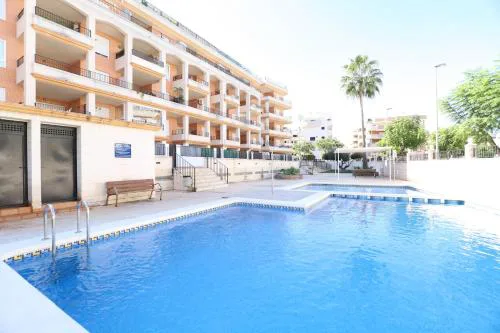 Tu refugio en Canet, piscina, parking y playa
