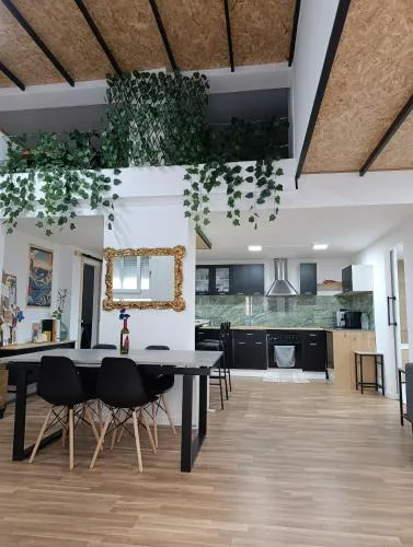 Loft in the center 10 minutes from the beach