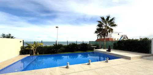 Casa Del Mar, piscina privada frente al mar