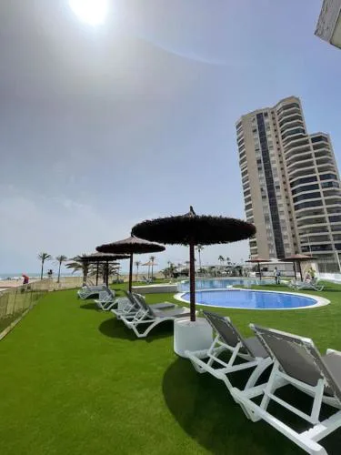 Espacio2,1a línea,jacuzzi,piscina