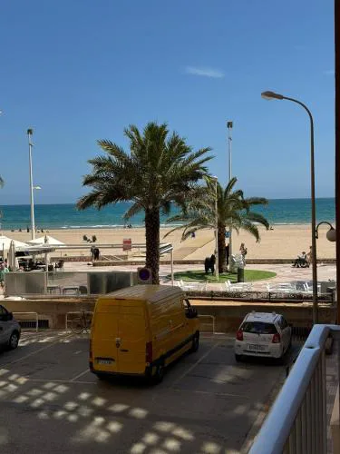 precioso apartamento a 10 metros de la playa