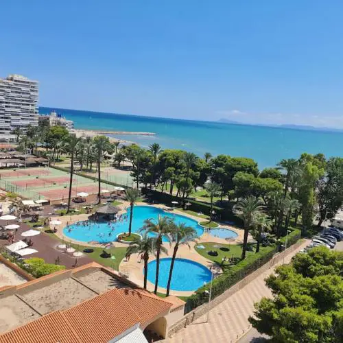 Precioso apartamento en Cullera, con piscina junto a la playa